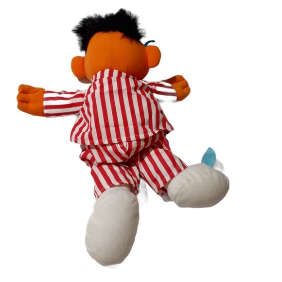 TYCO 1996 Sesame Street Sing & Snore Ernie Talking Plush Pajamas Working 19" Tal - Picture 4 of 7